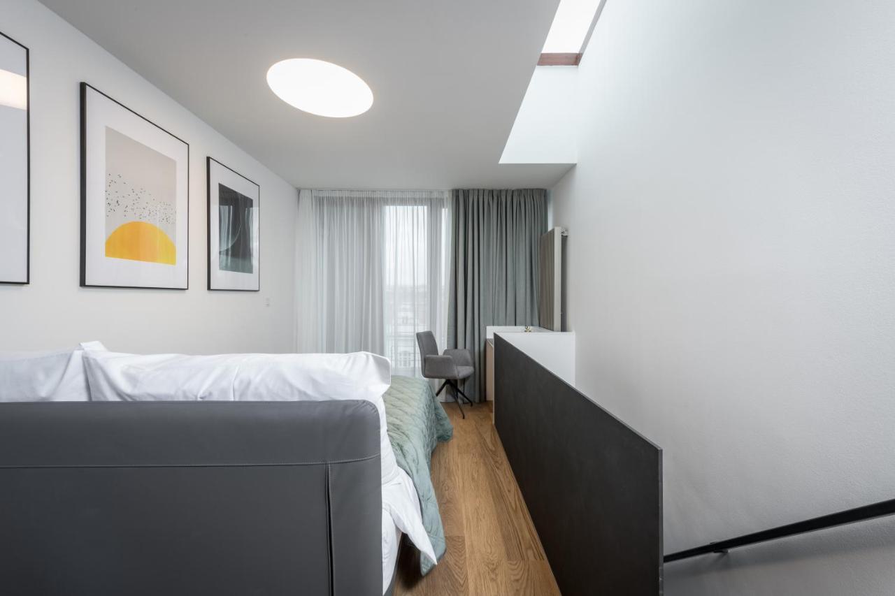 Fully Renovated Stylish Duplex In A Convenient Location * Prag