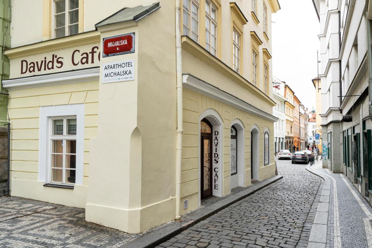Apartmán Old Town - Michalska 4*