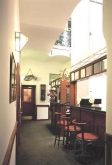Boutique 16 Hotel