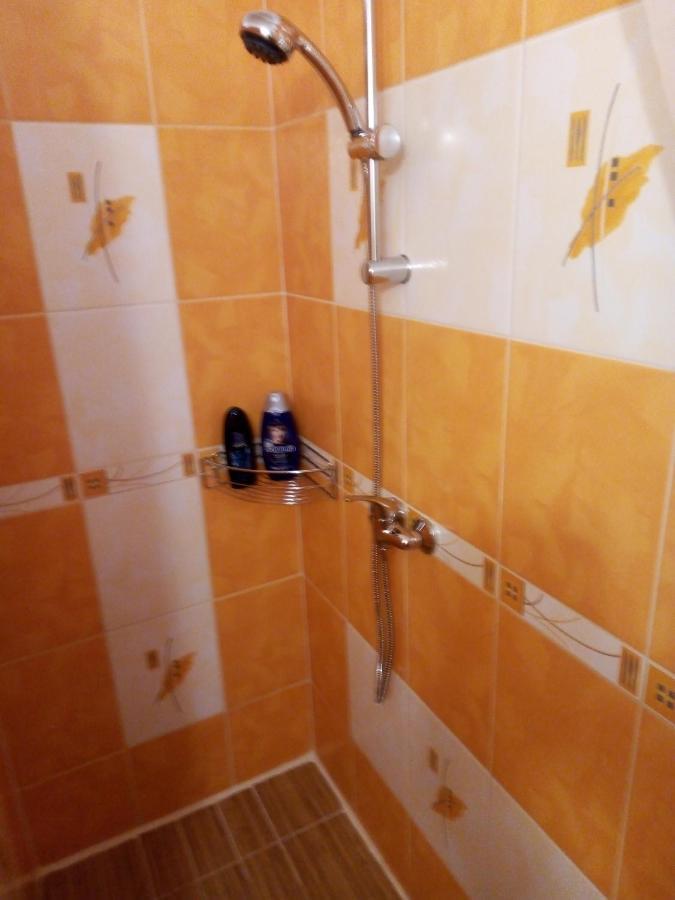 Apartricanova *