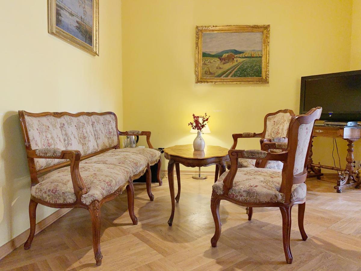 Hotel Small Luxury Palace 4*