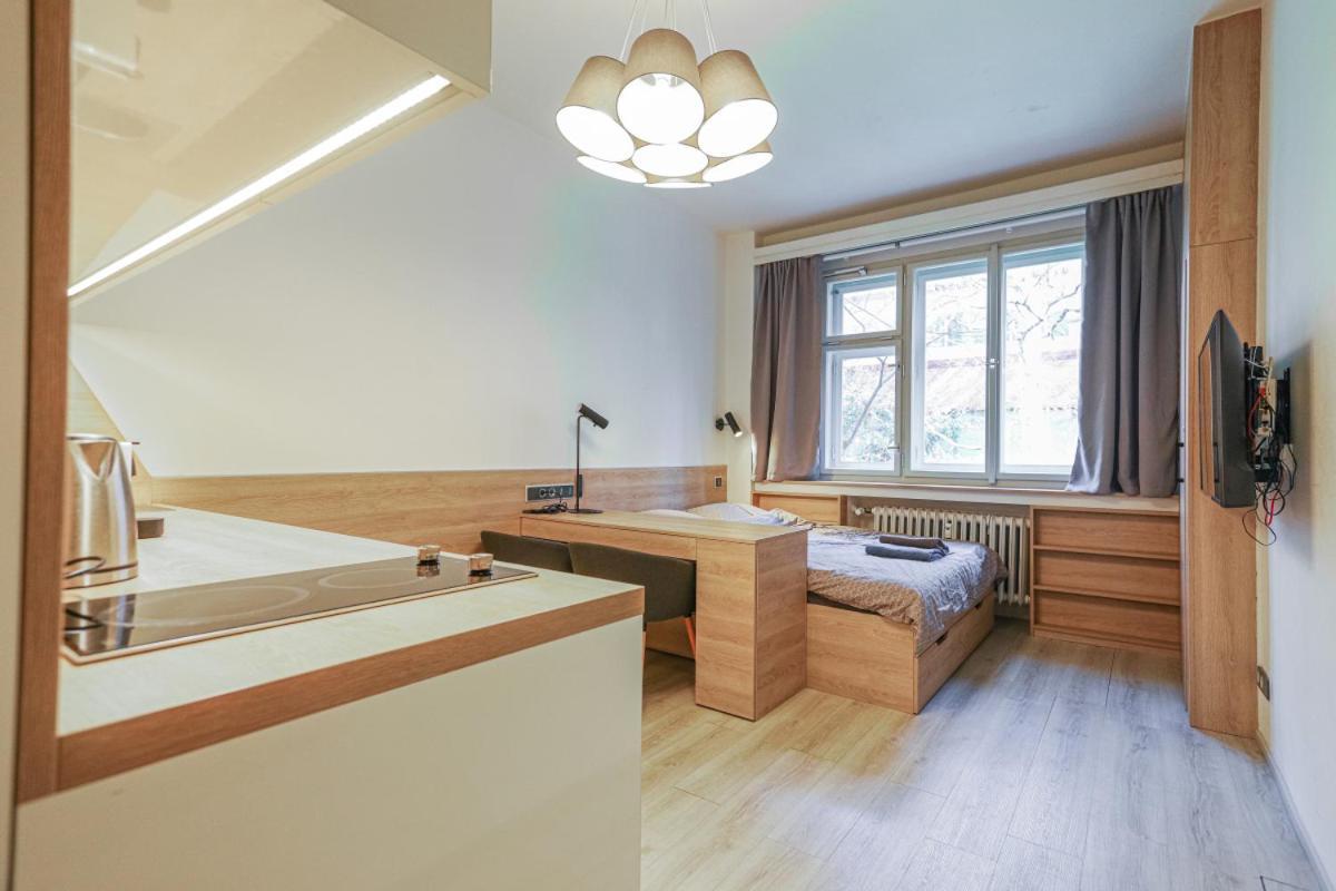 Business Andel, 10 Min To Centre, Netflix, Paid Parking *