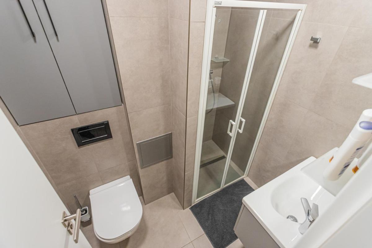 Business Andel, 10 Min To Centre, Netflix, Paid Parking