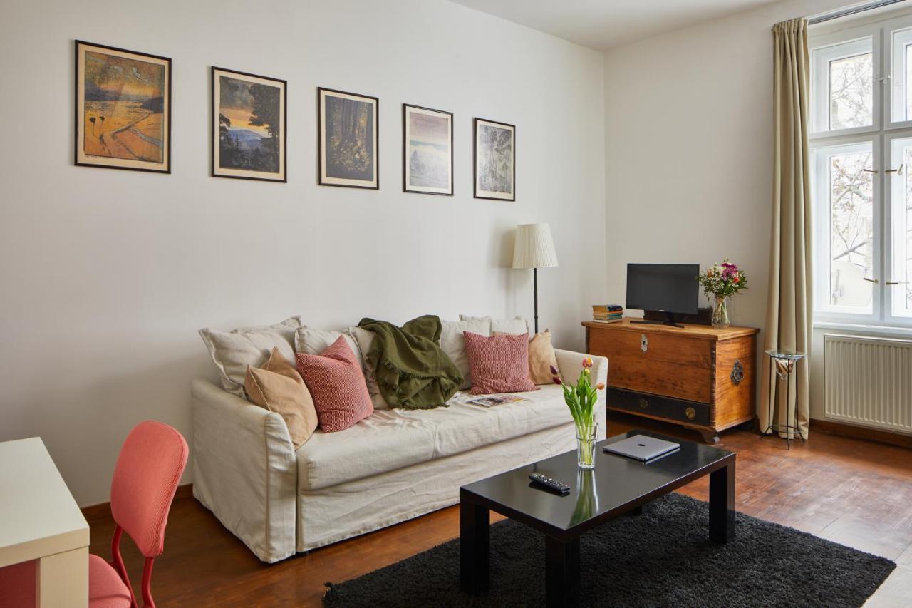 Days - 1bdr W Netflix - Zizkov Tower Apartment *