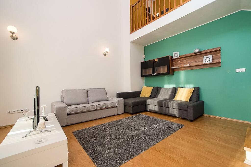Great Terrace In Big, Flat Apartmán *