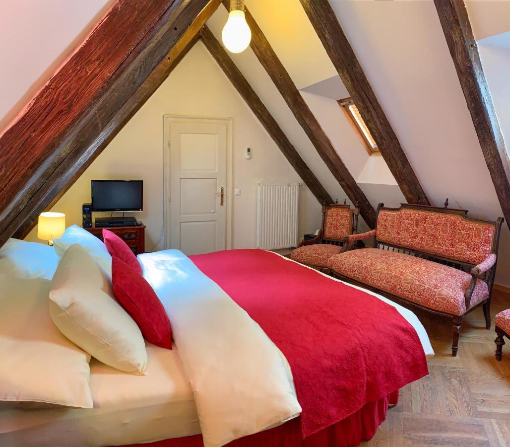 Small Luxury Palace