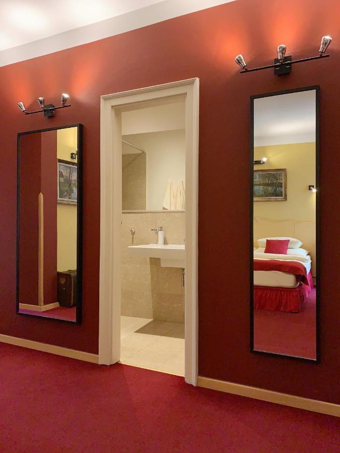 Small Luxury Palace Hotel