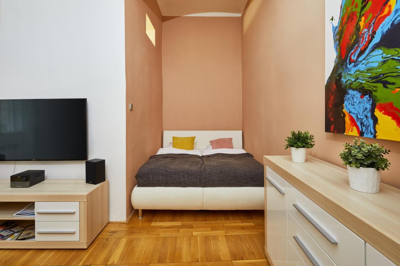 Apartment Days - Cozy Flat In The Old Town