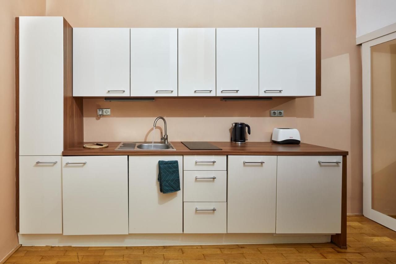 Apartment Days - Cozy Flat In The Old Town Prag