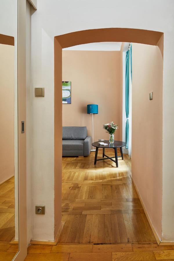Days - Cozy Flat In The Old Town Apartment Prague