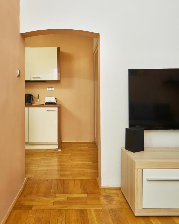 Days - Cozy Flat In The Old Town Apartment Prague