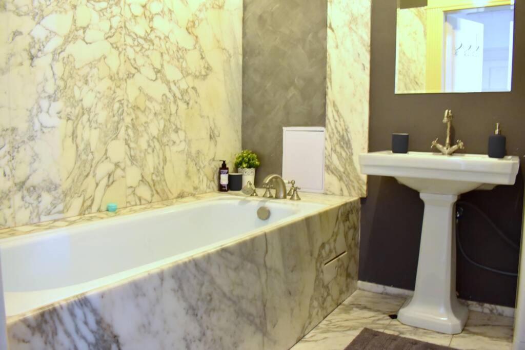 Airstay : Deluxe Old Town Lägenhet Prag