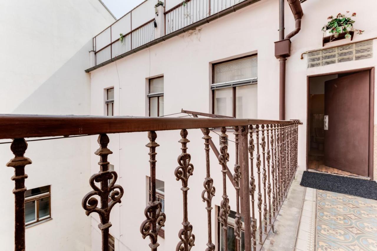 Old Town Royal With Giant Terrace Apartment *
