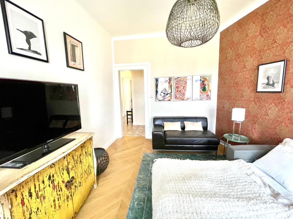 Outstanding In Center Apartment Prag