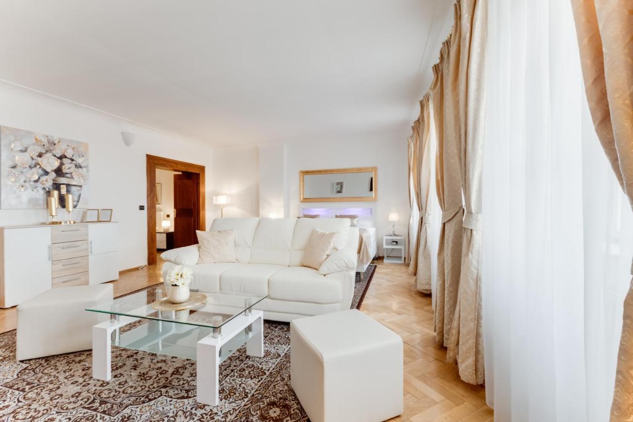 Apartment Charles Bridge Royal - Castle District