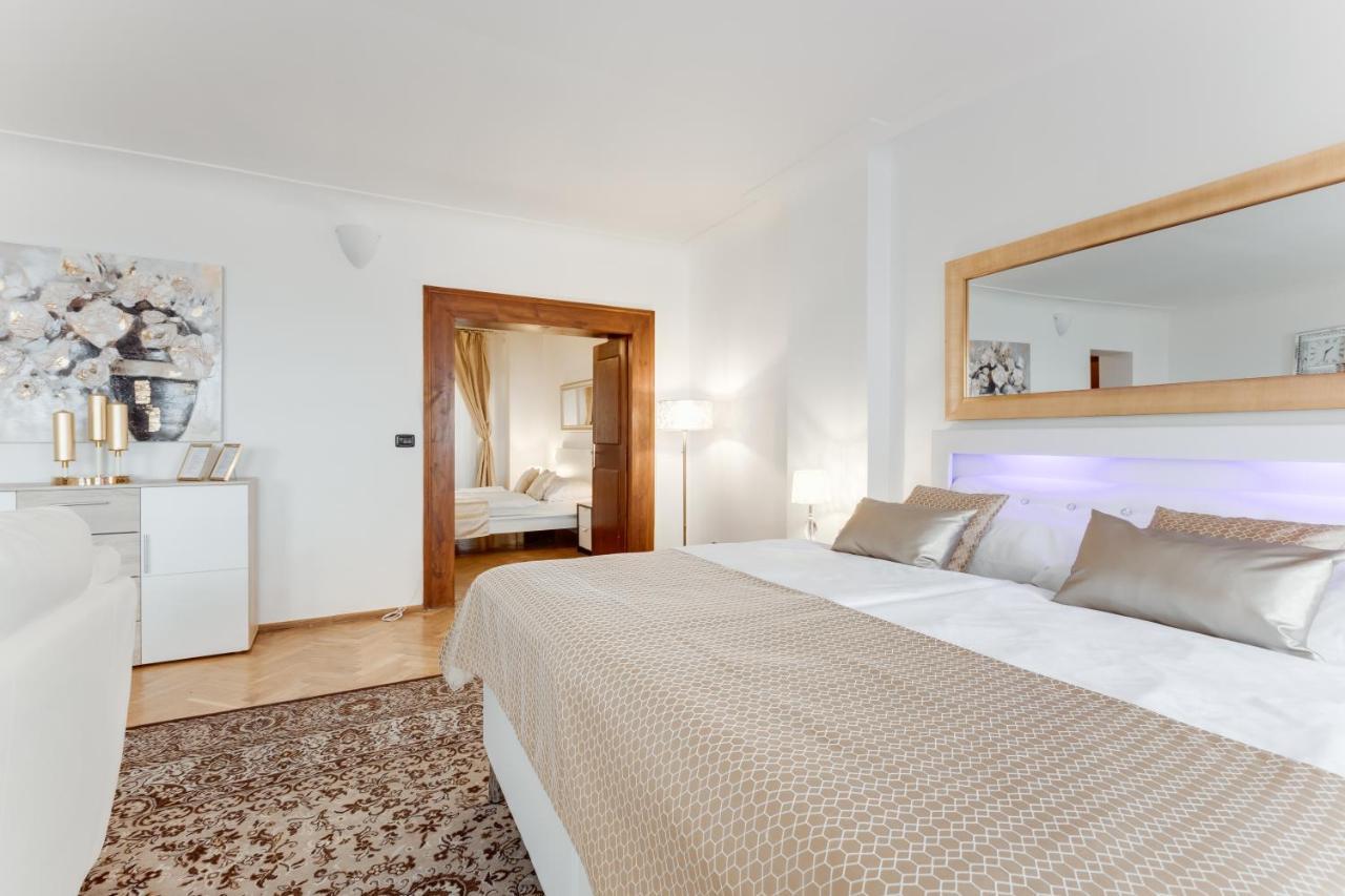 Apartment Charles Bridge Royal - Castle District