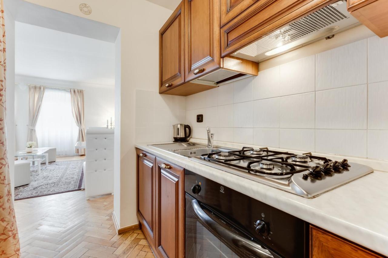Charles Bridge Royal - Castle District Apartment Prag