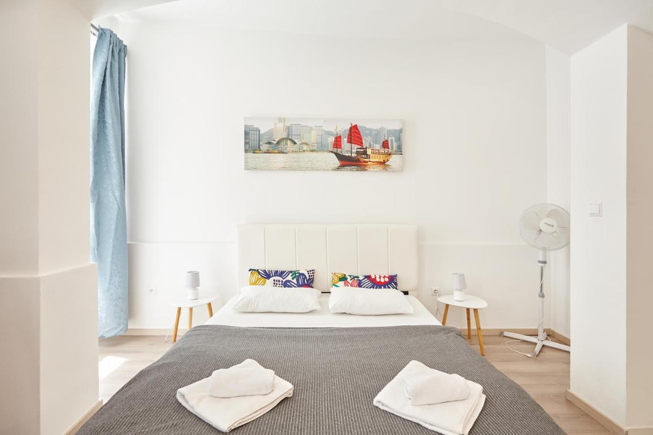 Apartment Friendly In *