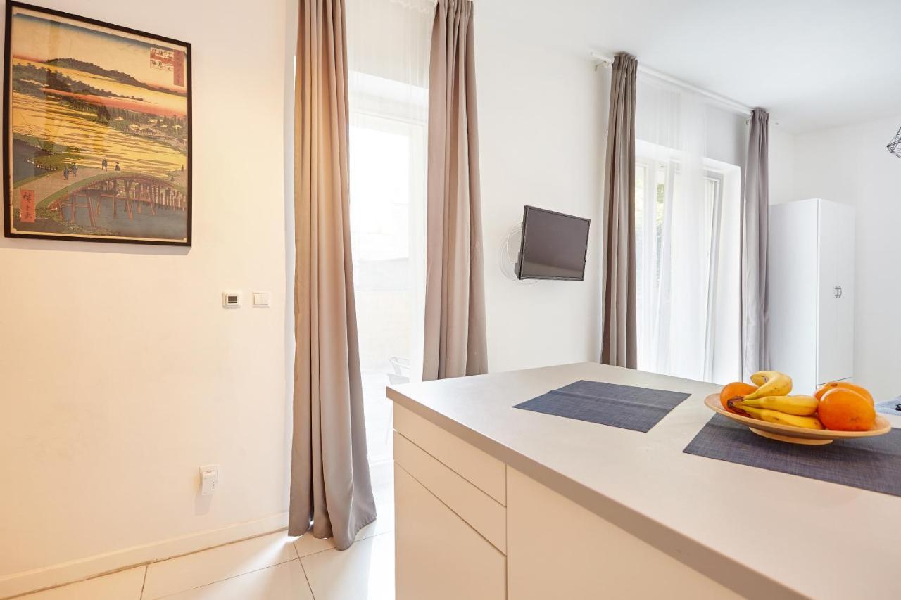 Friendly In Apartment Prag