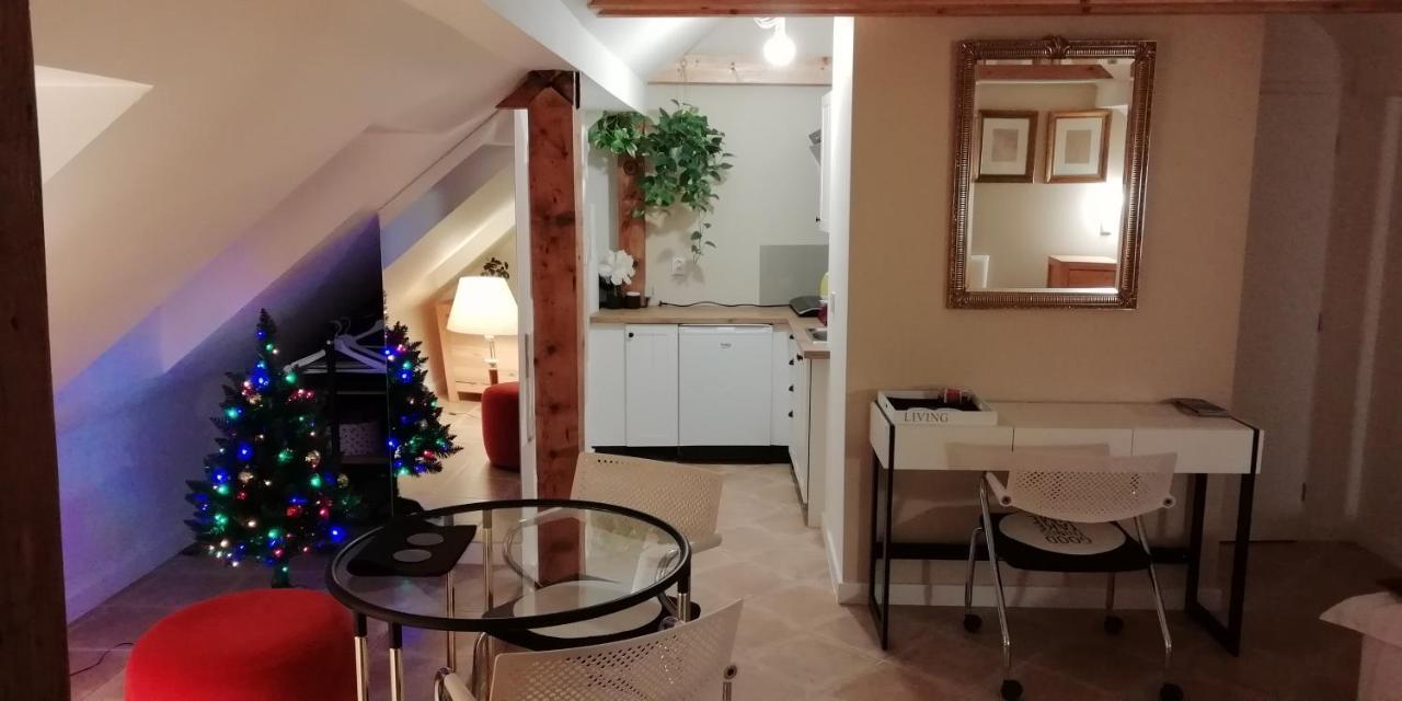 Patea - Cozy And Quiet 42 Sqm Near The City Centre Apartment Prague