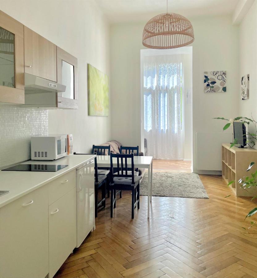 Gallys Apartment *