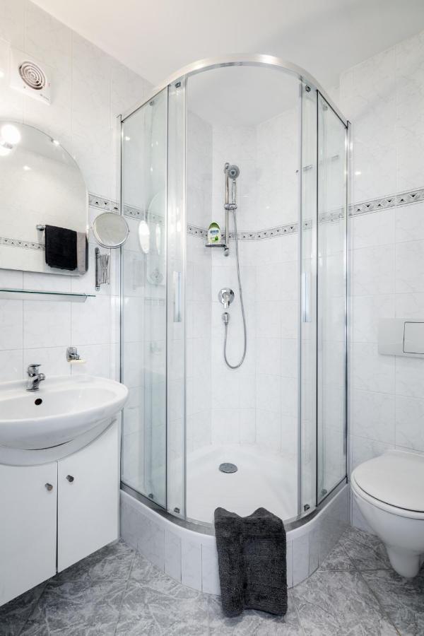 Guest house A.v.e. Kliska 3*