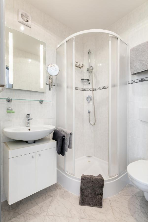 Guest house A.v.e. Kliska 3*