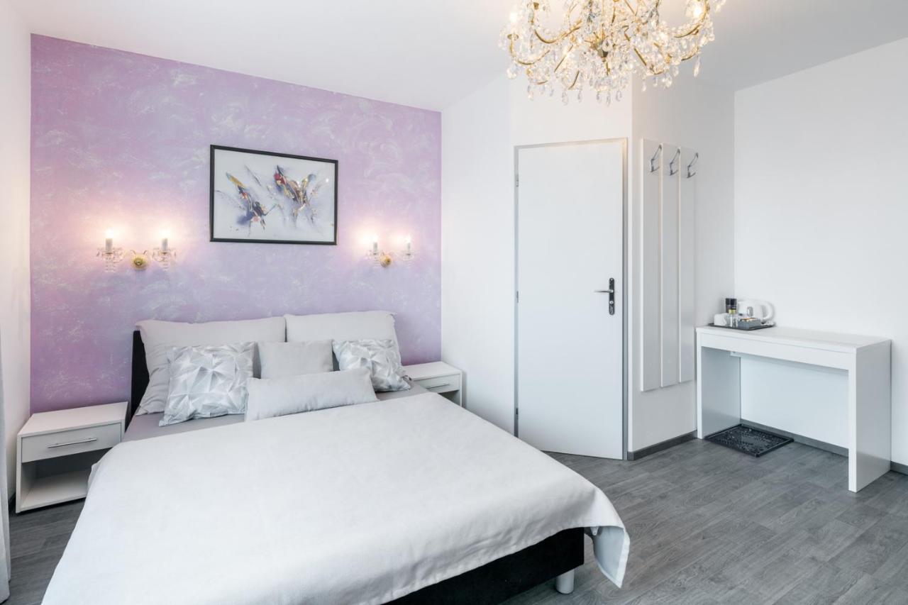 Guest house A.v.e. Kliska 3*