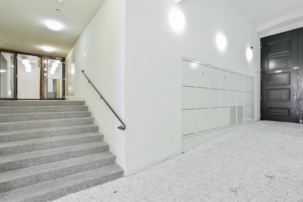 Newly Opened, Designer Opera Praha