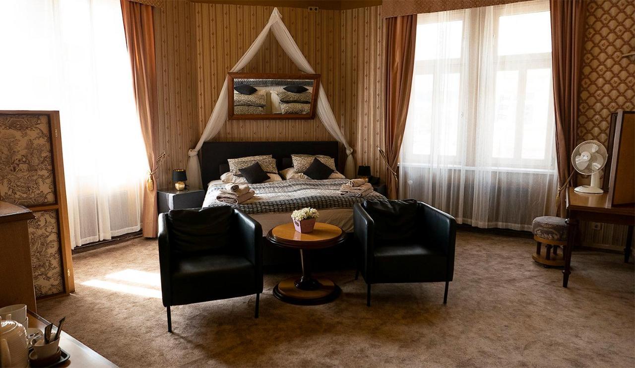 Light Aparthotel