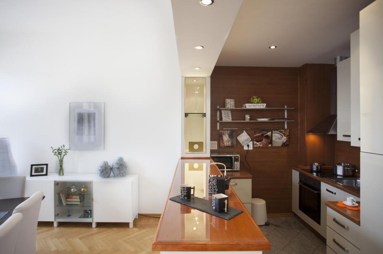 Charles Bridge Apartment