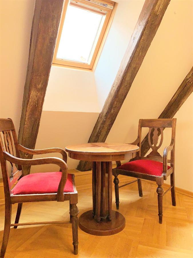 Small Luxury Palace Hotel 4*