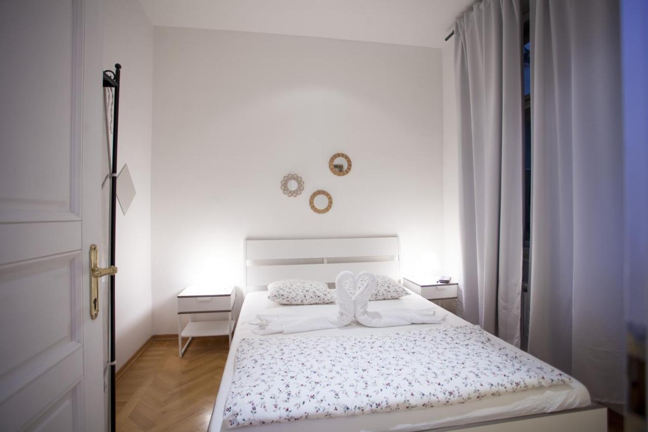 Apartment Charles Bridge