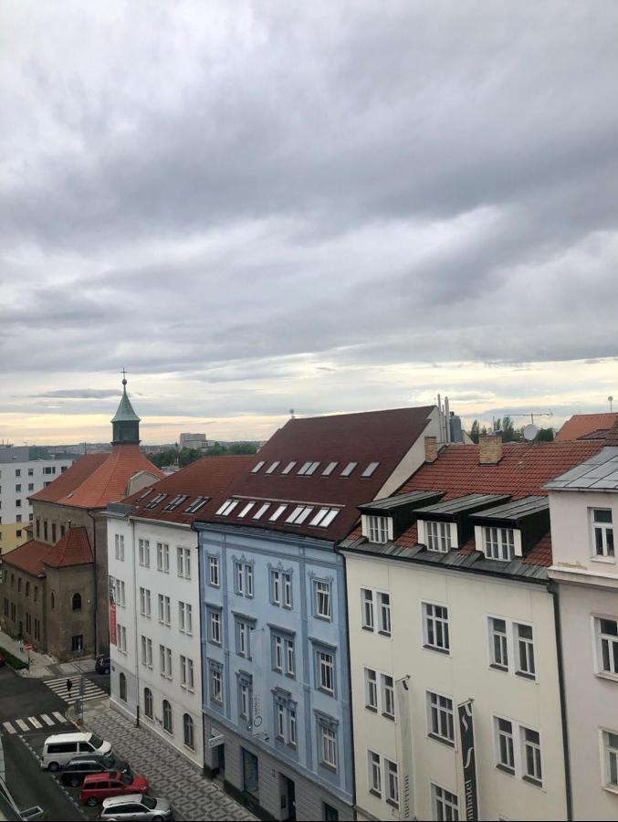 Romantic With Jacuzzi Apartment Prague