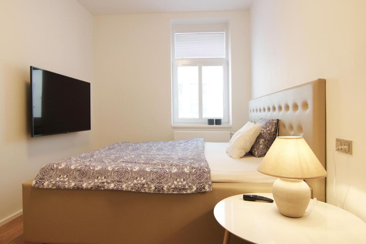 Expat House Ii Apartment Prag