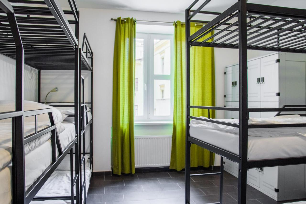 Mandarinka Hostel *