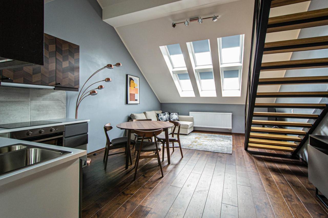 Lägenhet Quite Loft With Balcony And 3 Air Conditioners