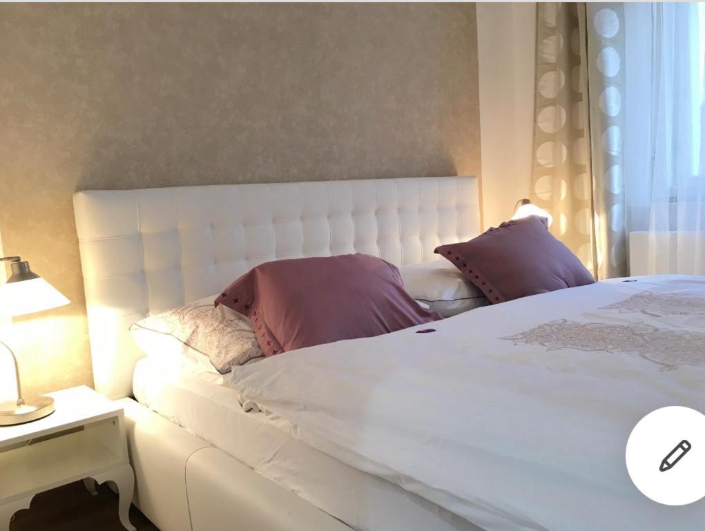 Romantic Petra - Free Parking Friday-sunday Apartment Prag
