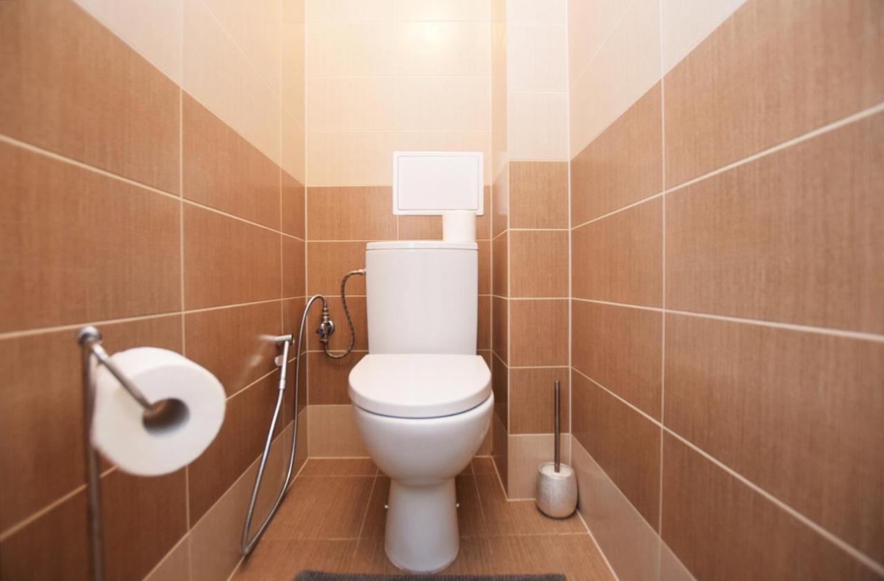 As Apartments. National Theatre Apt. Old Town Apartment *