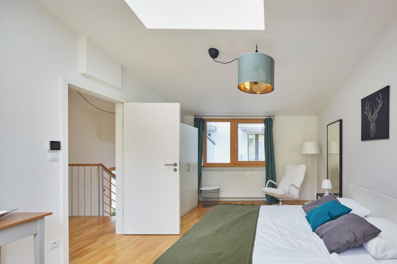 Days - W 2bdr - 3 Balconies - Garage - Next To Park Lejlighed *