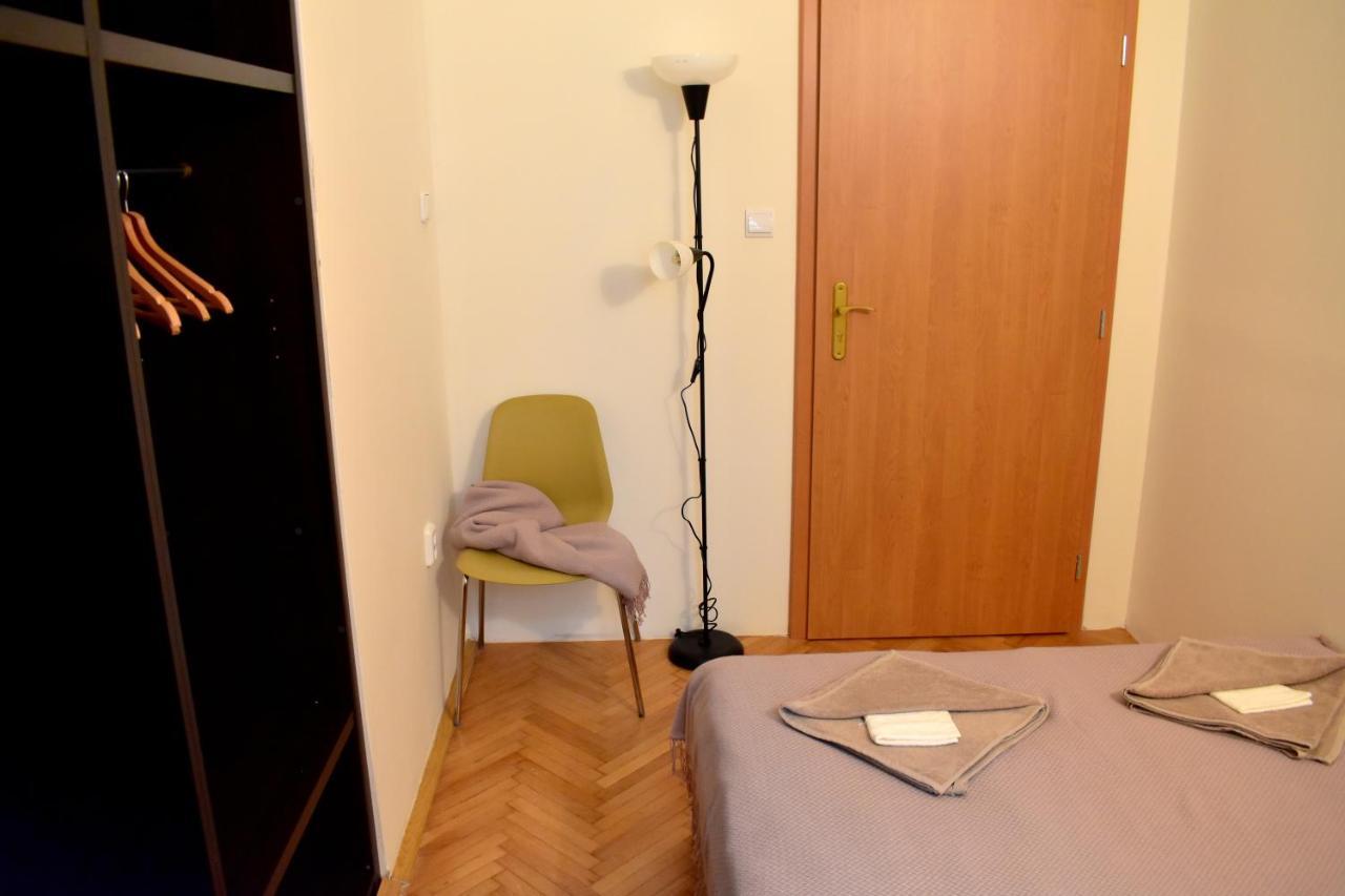 Andy'S Central 3-Bedroom Apartment ! Prag