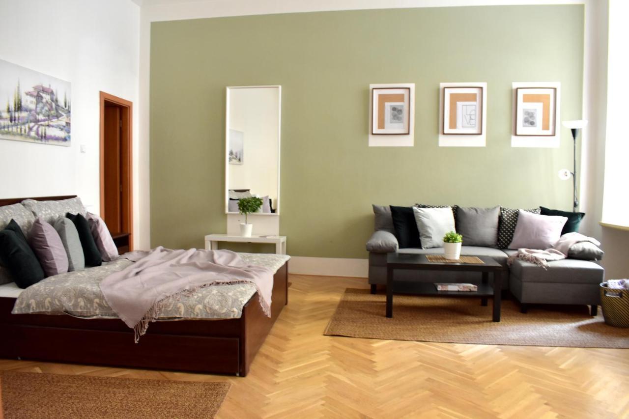 Andy'S Central 3-Bedroom Apartment ! Lejlighed *