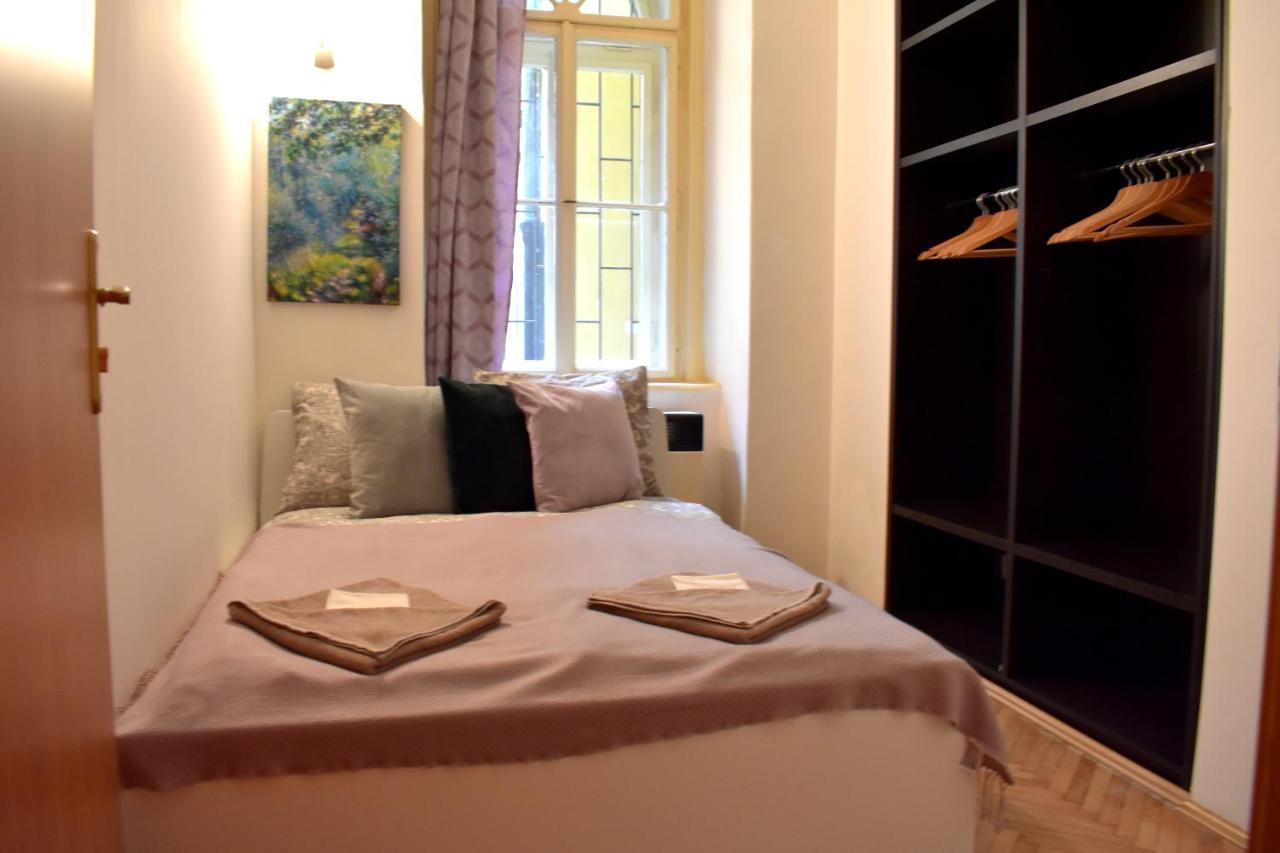Lejlighed Andy'S Central 3-Bedroom Apartment !