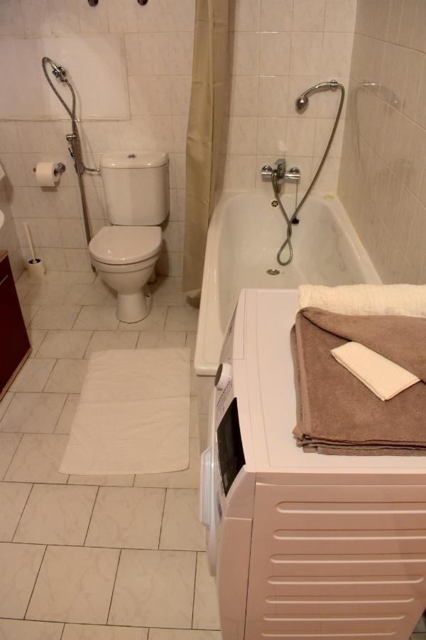 Lejlighed Andy'S Central 3-Bedroom Apartment ! Prag
