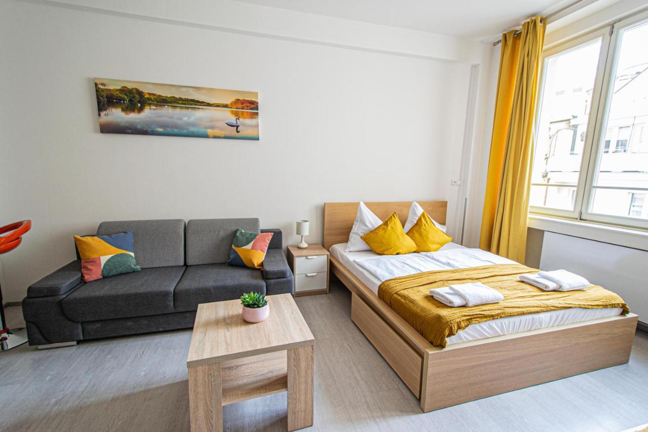 Executive Bright Apt. By Ruterra Apartment *