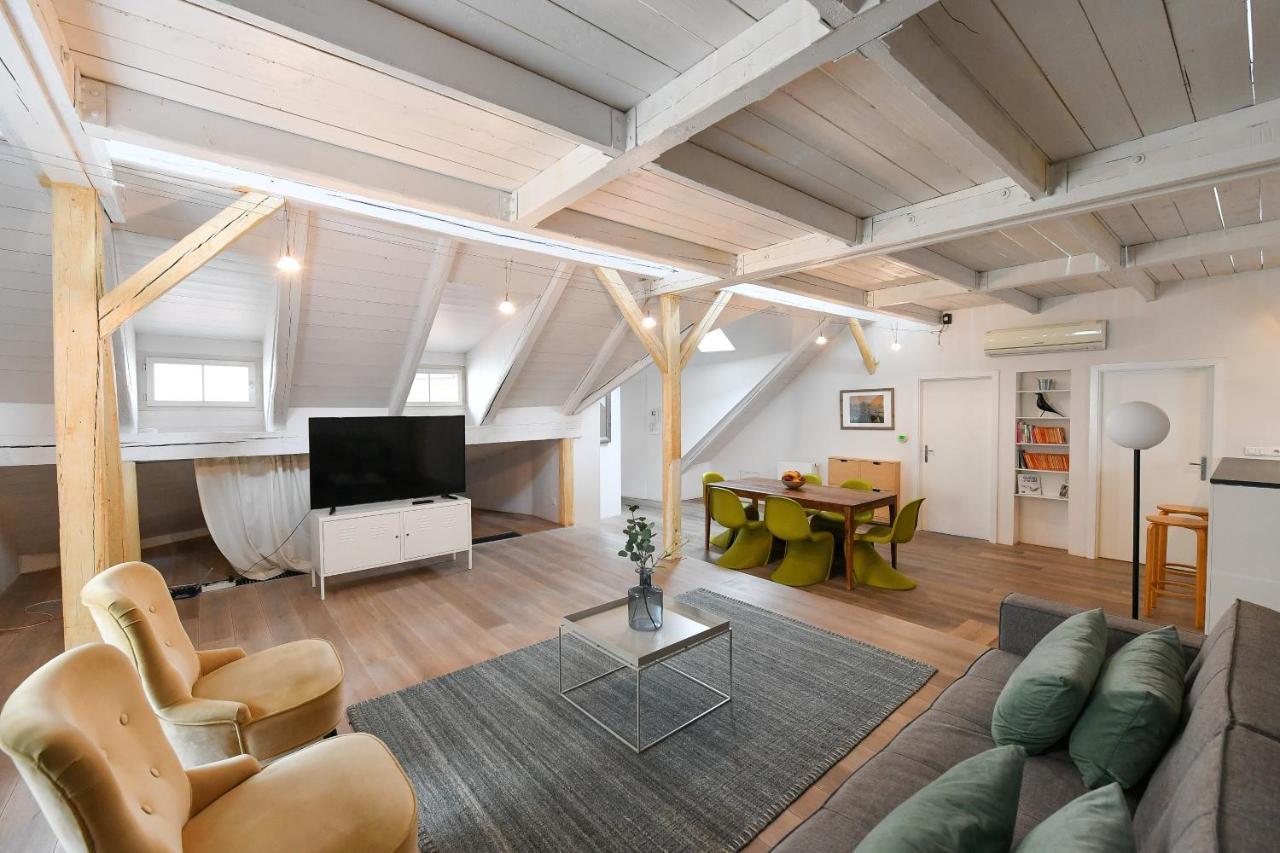 Our Loft At Charles Bridge Apartment