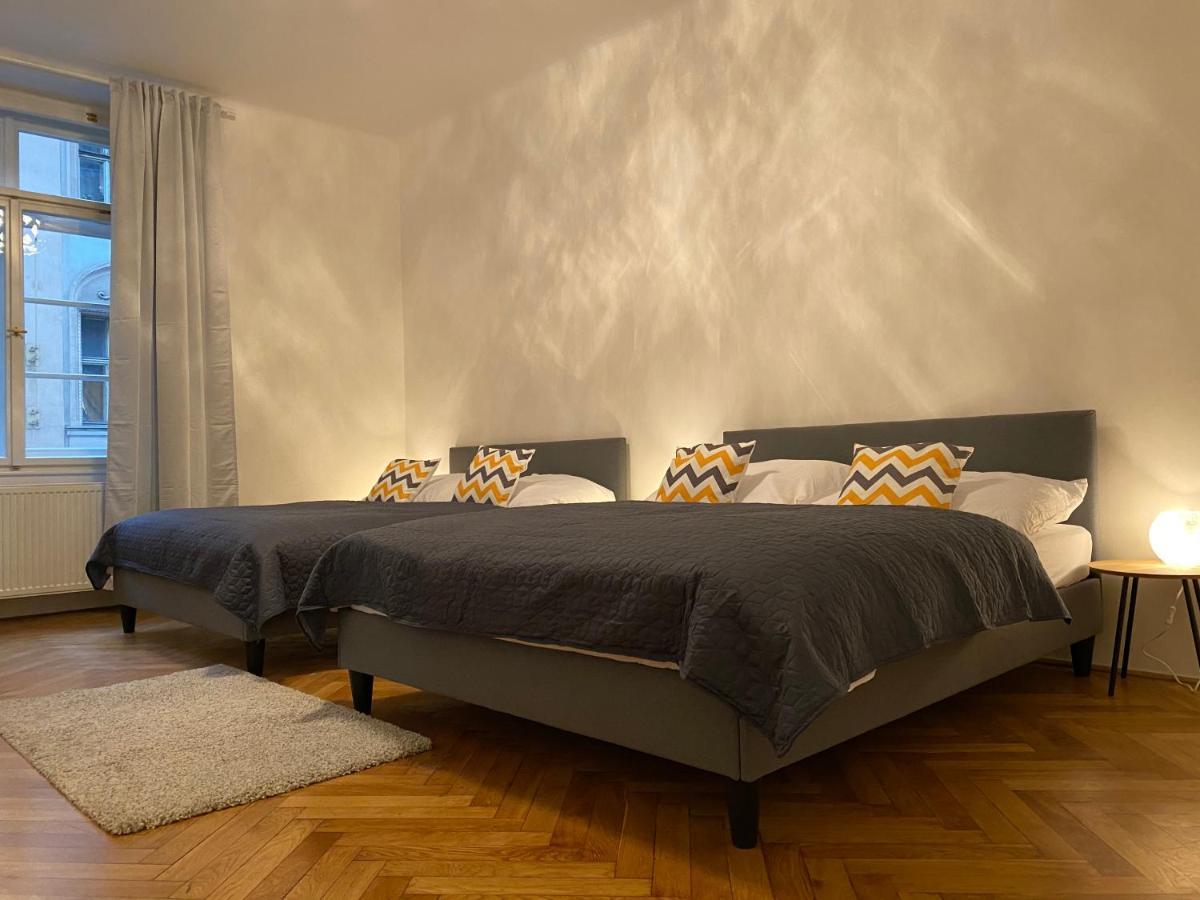 Krakovska - Wenceslas Square Apartment *
