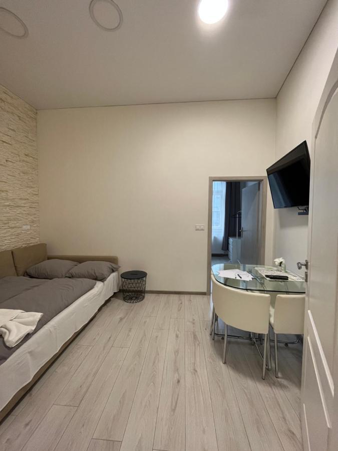 Apartment P.a.e.r. *