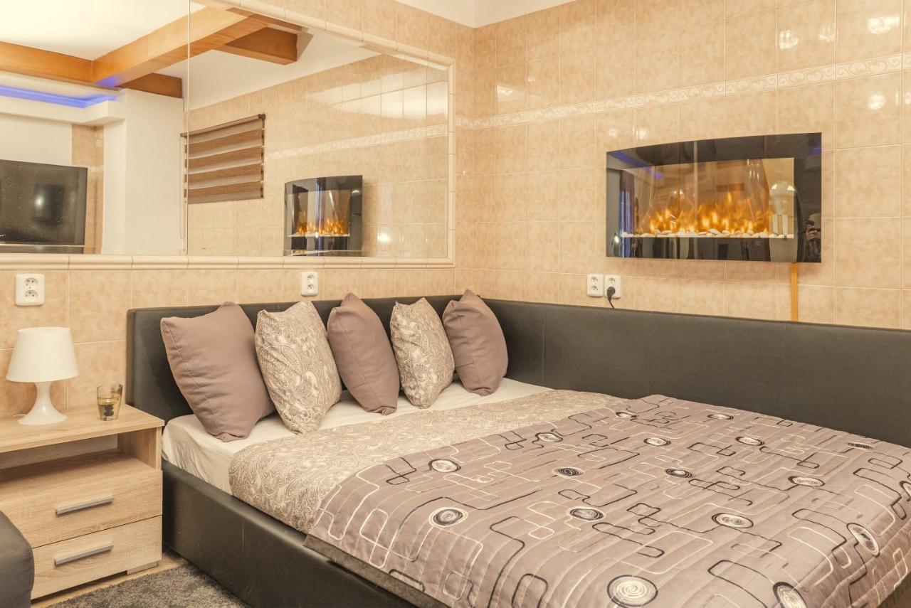 Wellness Studio! Finnish Sauna, Whirlpool, Gym & More! *