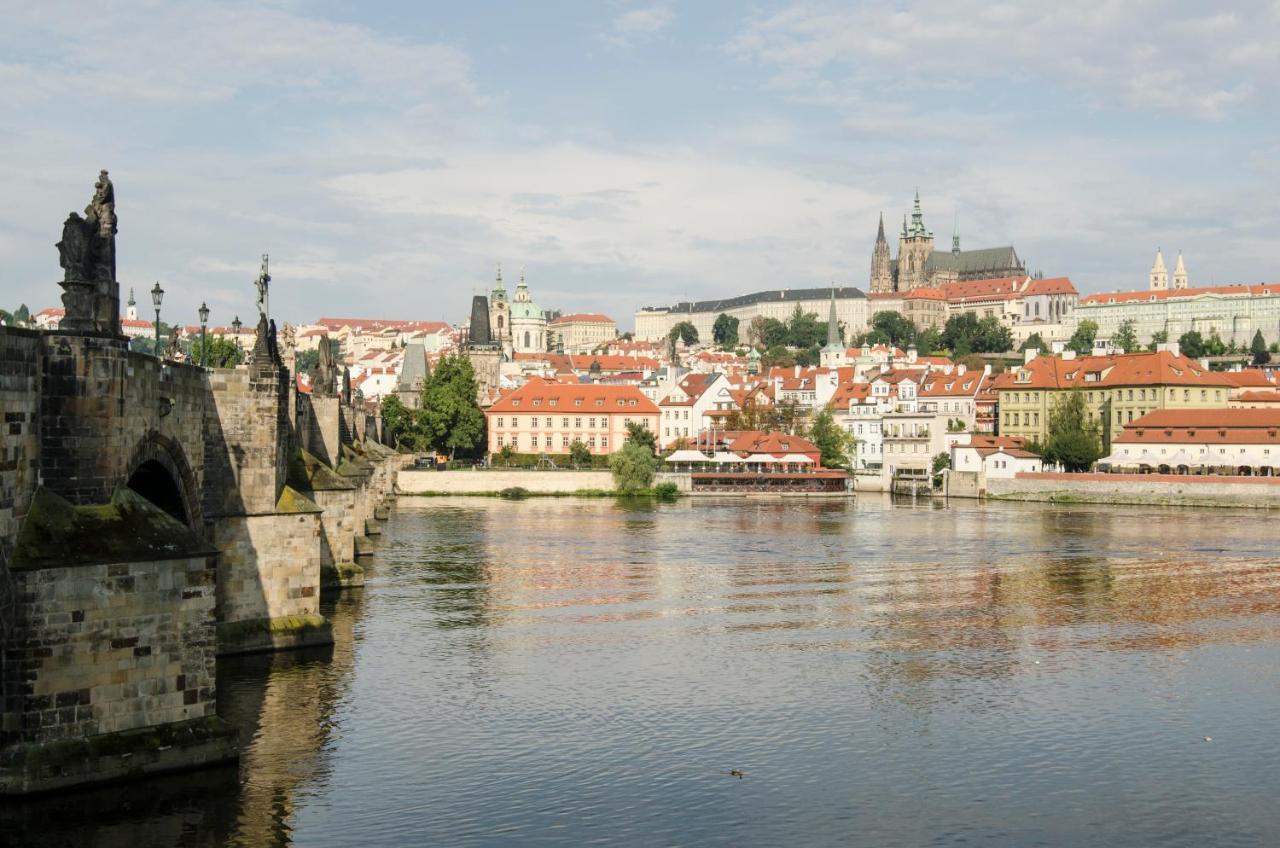 Wishlist Residences - Charles Bridge Karlova